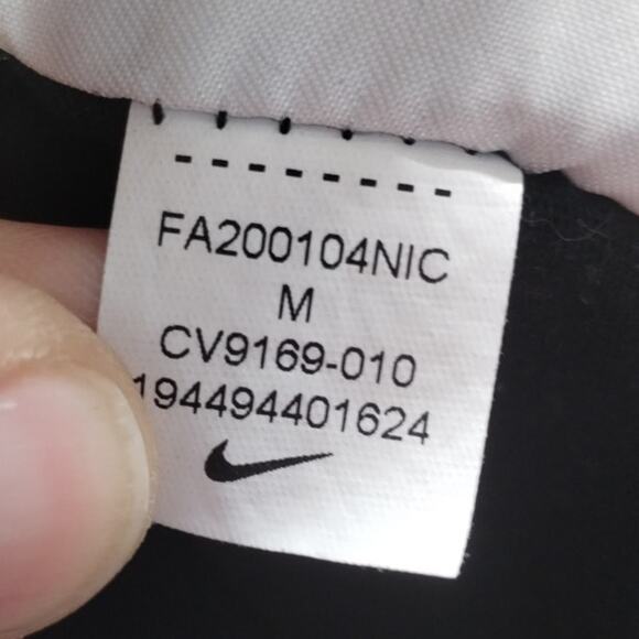 Nike Women's Size Medium Black Worldwide Globe Graphic Swoosh Tee T-Shirt - Picture 8 of 8